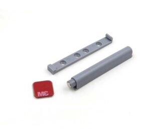 ESSENTIALS Push to Open Door Catch (With Counterplate)